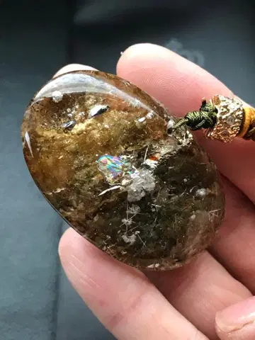 레어 가든 루틸 무지개 펜던트