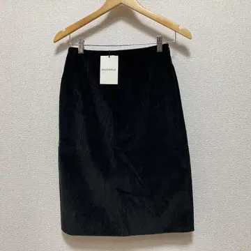 새상품 매디슨 블루 타이트 스커트 블랙 MADISONBLUE