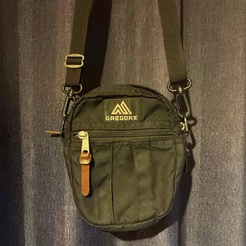 GREGORY 블랙 숄더백 M 사이즈