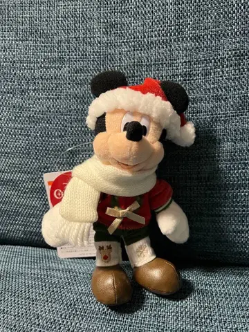 디즈니 크리스마스 2025 미키마우스 인형 배지