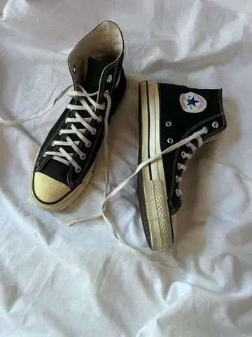 CONVERSE ALL STAR 블랙 스니커즈