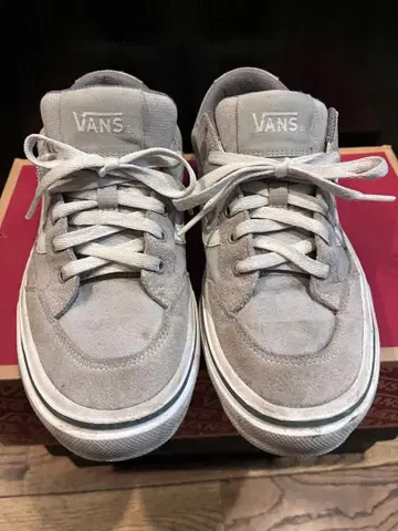 VANS 그레이 스웨이드 스니커즈