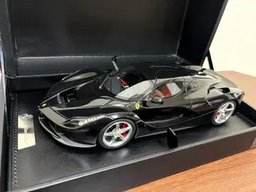 hobby japan kyosho 1/18 라페라리 MARK