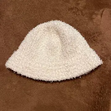 LAGUA GEM 화이트 버킷 햇