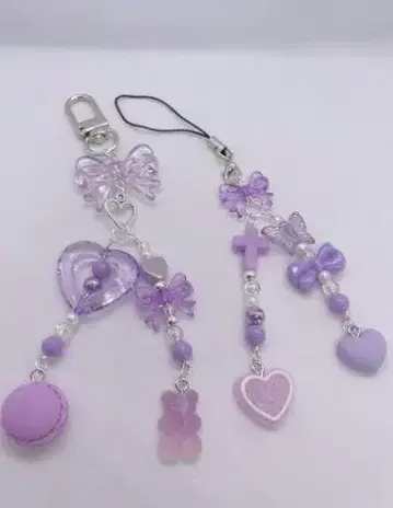 보라색 하트와 나비 참 스트랩