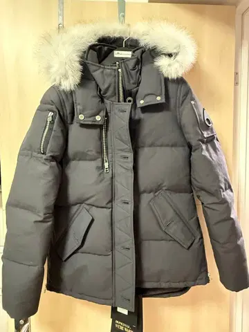 Moose Knuckles 다운 자켓 다크 그레이