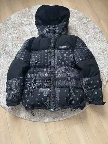 SCHOTT NYC 페이즐리 무늬 다운 자켓