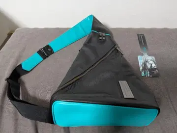 하츠네 미쿠 모델 숄더백 콜라보