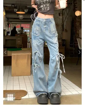 리본 포함 플레어 데님 팬츠 라이트 블루