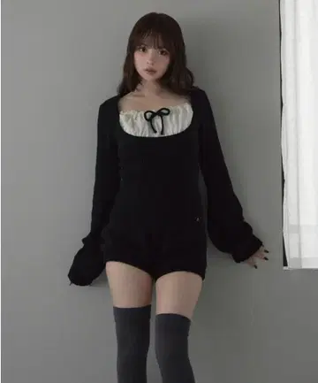 andmary 레이븐 개더 세트 업 블랙