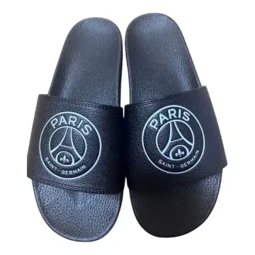 PARIS SAINT-GERMAIN 로고가 새겨진 블랙 슬라이드 샌들