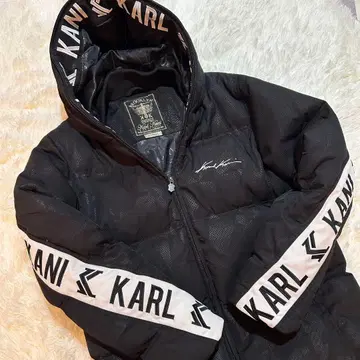 칼카니 다운 자켓 테이프 로고 Y2K