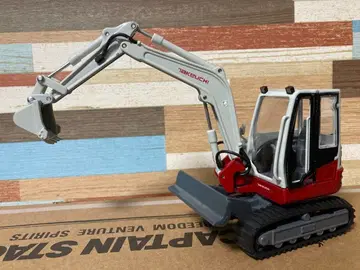 다케우치 제작소 셔블 TB260 스케일 모델