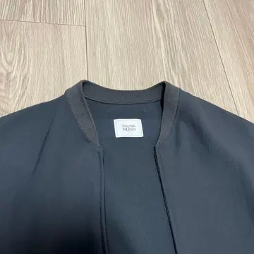 다이스케 오바나 MA-1 타입 지퍼 가디건