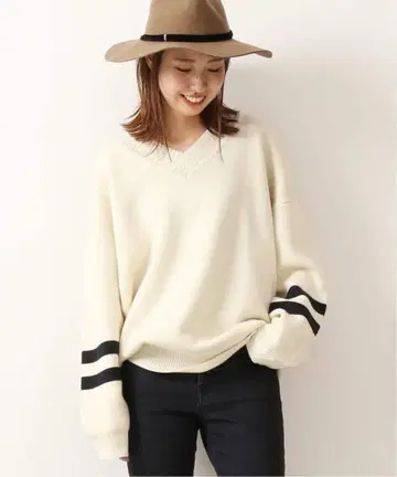 [ Spick and Span 스팩앤스팬 ] 라인V 풀오버2