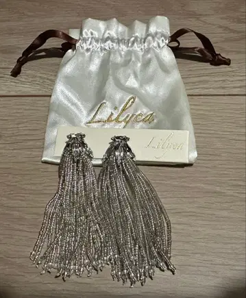 Lilyas 실버 태슬 귀걸이 브라이덜