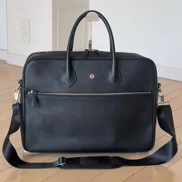 [ 새상품급 정가 85,800엔 ] hinn 엠보싱 가죽 비즈니스 백