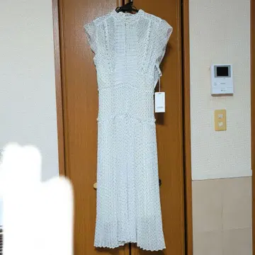 SNIDEL 도트 무늬 롱 원피스 슬리브리스