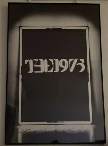THE1975 포스터