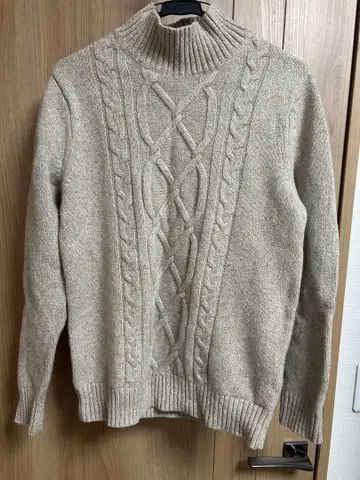 BananaRepabulic 케이블 짜임 하이넥 니트 스웨터 베이지