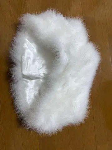 페더 스톨 화이트