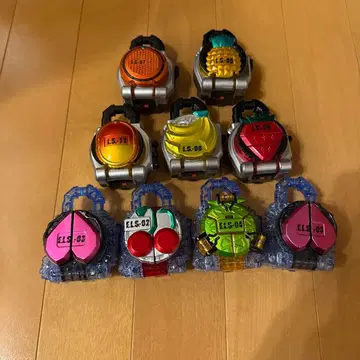 가면라이더 가이무 DX 락시드 세트