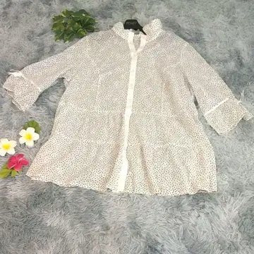 [핏 미 모아] 도트 무늬 프릴 소매 셔츠 (M) 시스루 비침 긴팔