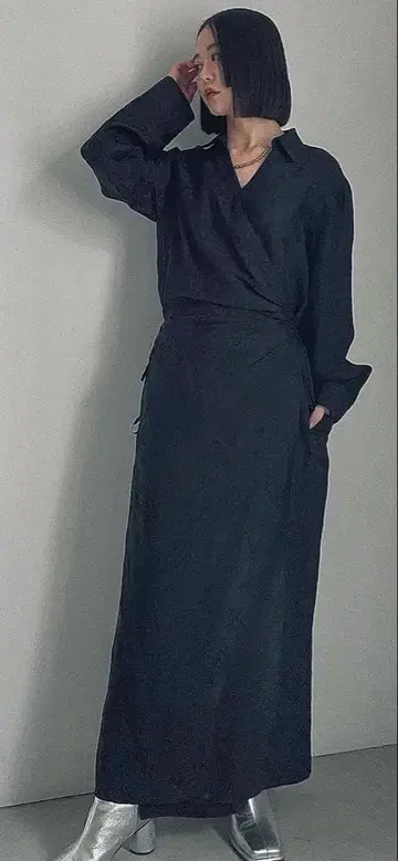 새틴 자카드 플라워 드레스