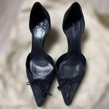 Giorgio Armani 블랙 하이힐