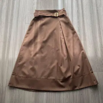 엠프리미어 플레어 스커트 벨트 포함