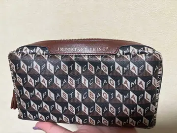 안야 힌드마치 파우치