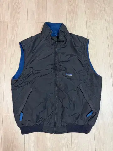 Patagonia 쉘드 신칠라 베스트 L 사이즈