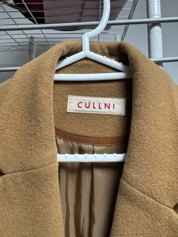 CULLNI 카멜 롱 코트 벨트 포함 (약간의 할인 가능)