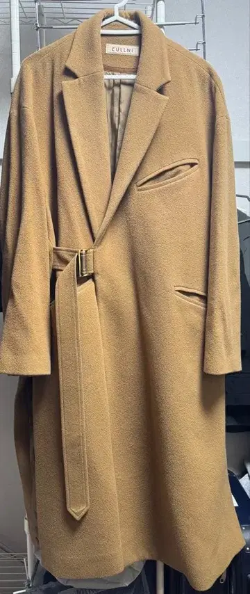 [ 11/28까지 할인 중 ] CULLNI 카멜 롱 코트 벨트 포함