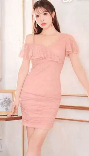 [ 미사용 새상품 ] DAZZY 비대칭 드레스 M 핑크