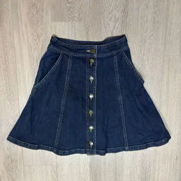 다크 블루 데님 플레어 스커트 36