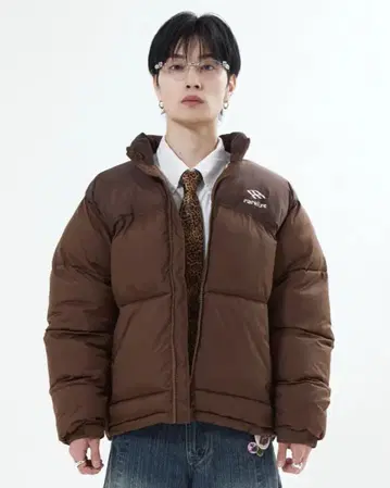 볼륨 자켓 L2135 M 사이즈 지저인 ONLINE 브라운