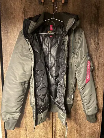 ALPHA INDUSTRIES MA-1 플라이트 자켓 카키