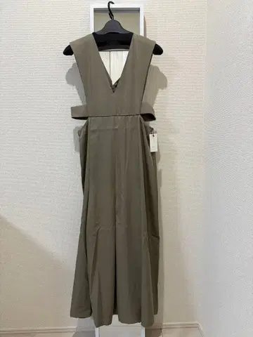 Lumier 커팅 디자인 턱 오버롤 스커트 그레이지 여성용