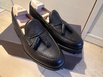 Berwic 버윅 태슬 로퍼 블랙 주름 가죽