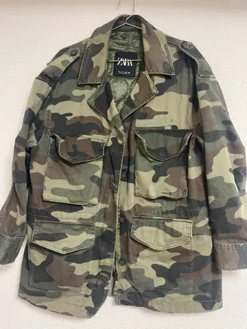 ZARA 카모 패턴 밀리터리 자켓