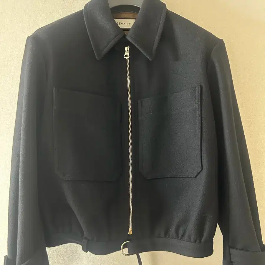 ジャケット・アウター LEMAIRE STORM FLAP BLOUSON 21AW ジャケット・アウター LEMAIRE STORM FLAP BLOUSON 21AW Lemaire Storm