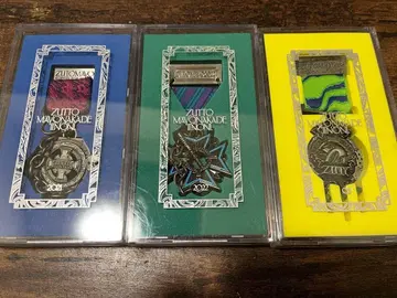 계속 한밤중이면 좋을 텐데. 프리미엄 훈장 3종 세트 2021~2023