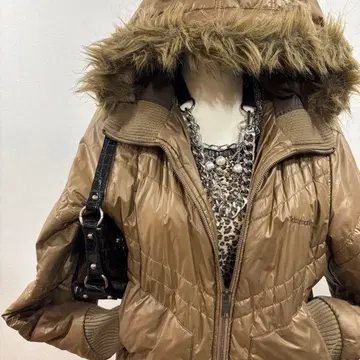 헤이세이 갸루 y2k 퍼 다운 자켓 맥브링 그런지 광택