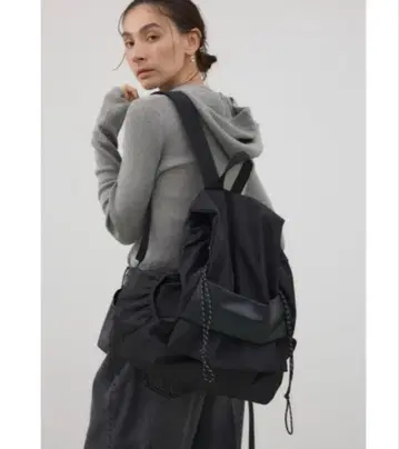 crie conforto 콤비 벨트 백팩 블랙