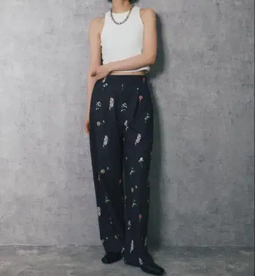 ANOTHER S 꽃무늬 팬츠 미사용 새상품