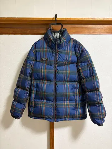 게스 GUESS 리버서블 다운 자켓 밑단 드로우 코드 남성용 M 사이즈