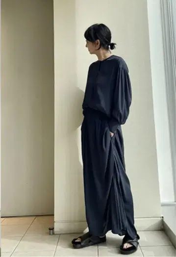 새상품 FLORENT 샴브레이 스커트