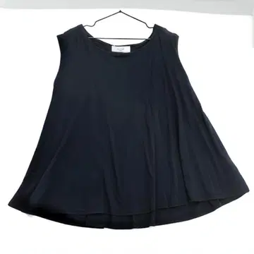 SLOBE IENA 슬로브 이에나 슬리브리스 티셔츠 블랙 블라우스