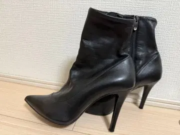 새상품급 다이애나 가죽 숏부츠 24.5